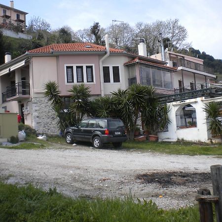 Ενοικιαζόμενα Δωμάτια "Pelion Plaza" Agios Ioannis  Exteriör bild