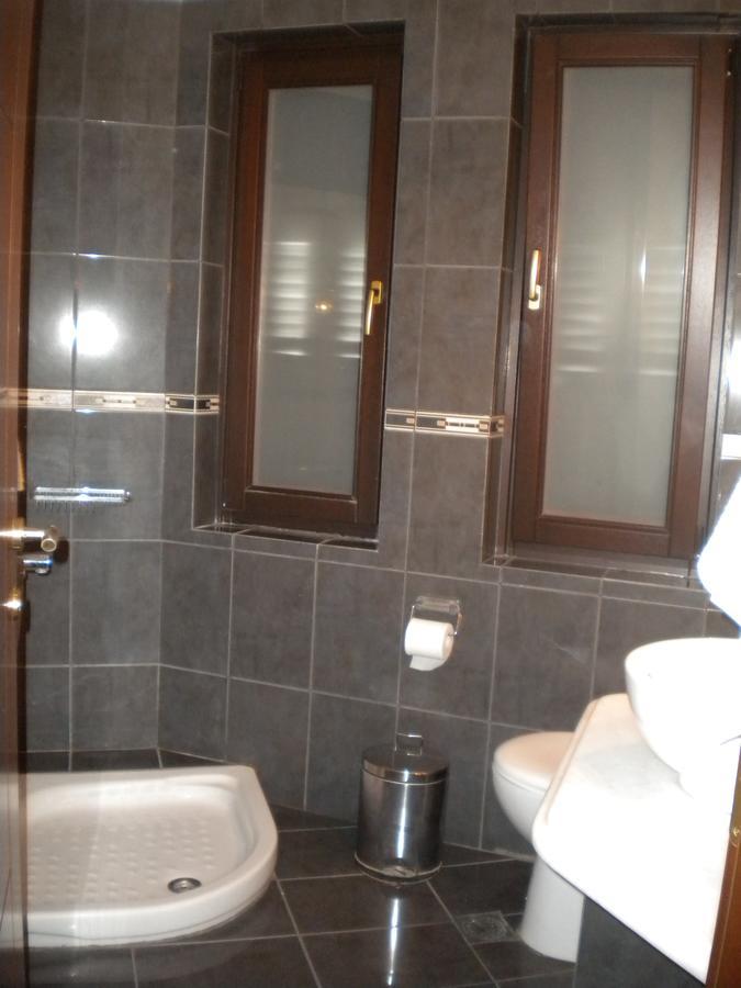 Ενοικιαζόμενα Δωμάτια "Pelion Plaza" Agios Ioannis  Exteriör bild