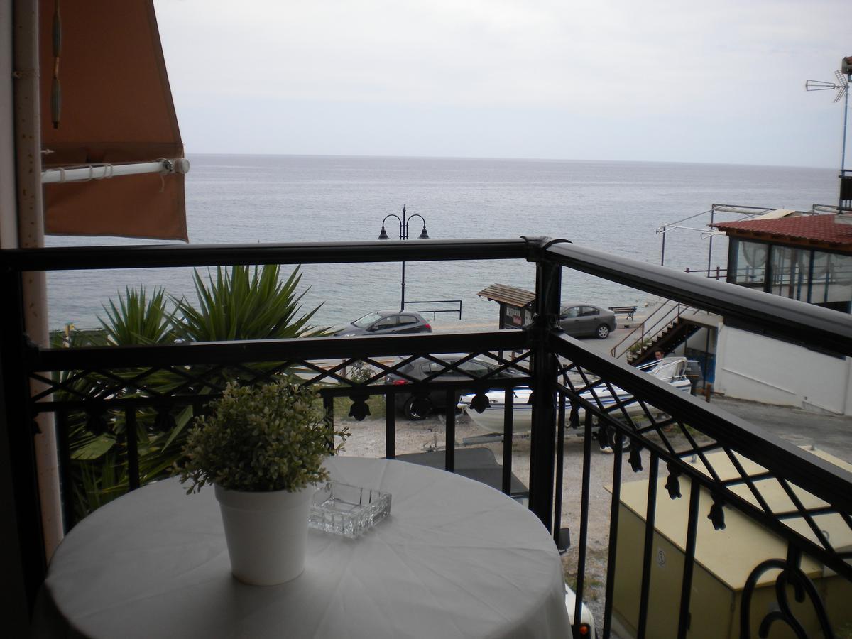 Ενοικιαζόμενα Δωμάτια "Pelion Plaza" Agios Ioannis  Exteriör bild